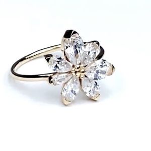 Pear cut floral solid silver ring